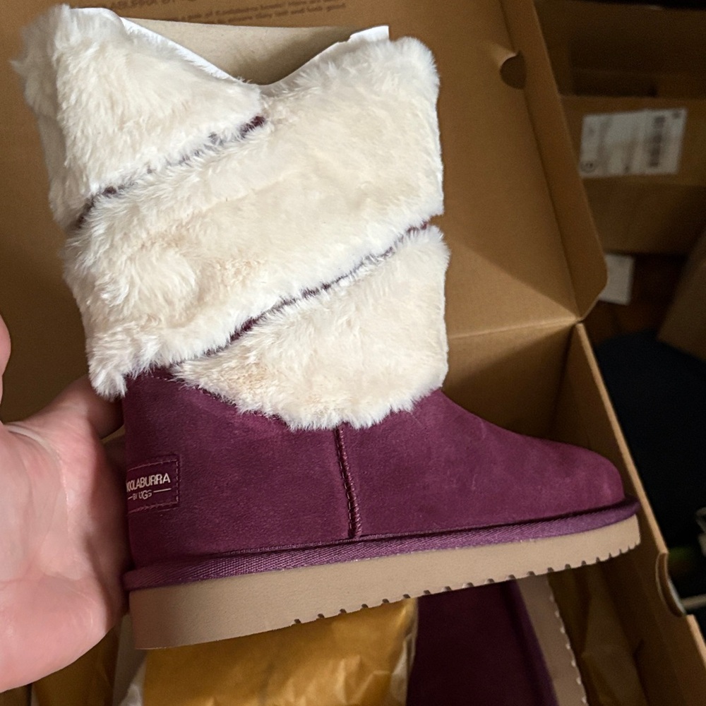 Koolaburra Women's Plum and Cream Winter Boots